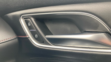 MG HS 1.5 T-GDI Trophy 5dr DCT Petrol Hatchback